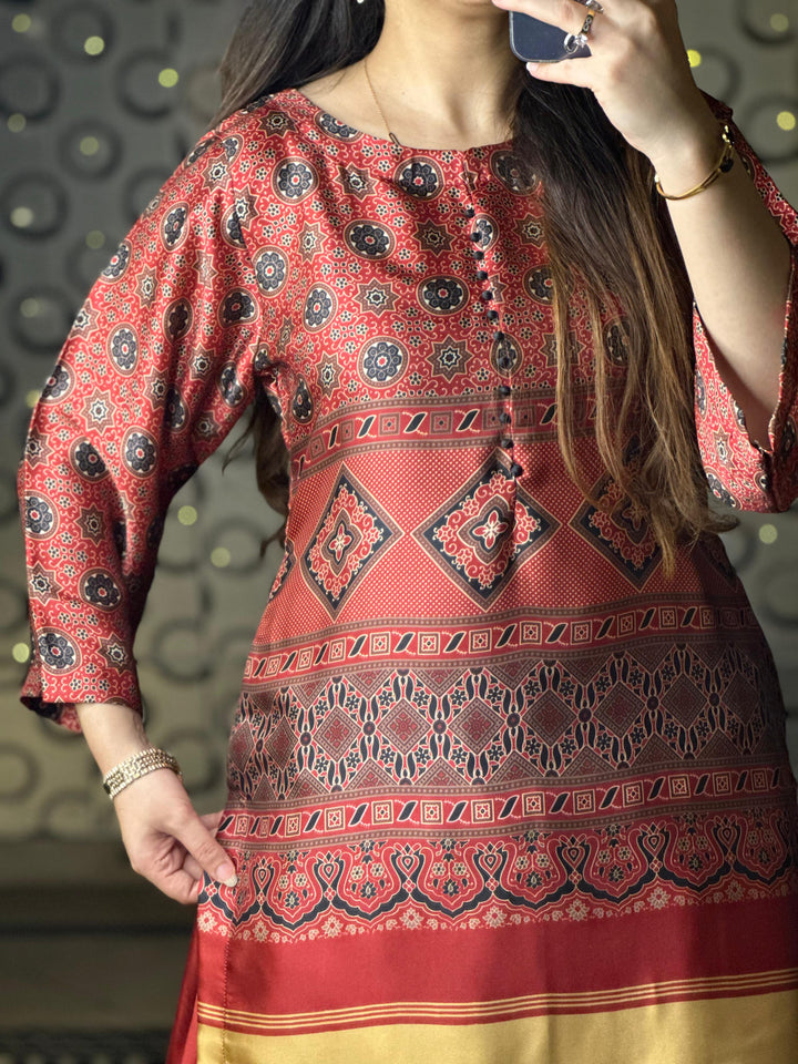 Maroon Farshi Shalwar
