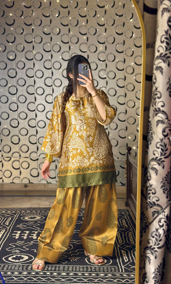 Mehindi Farshi Shalwar