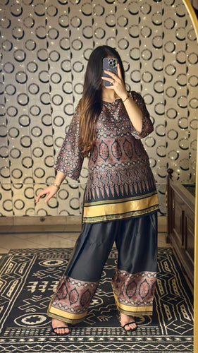 Golden & Black Farshi Shalwar